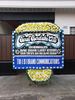 Papan Bunga Duka di Yapen Timur